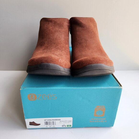 BZees LifeStride Get Going Size 8.5W Brown Slip-On Flat Heel Bootie Memory Foam - Picture 2 of 13
